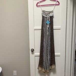 Letarte Sunmer Dress / Cover-up multiple ways to wear top size M